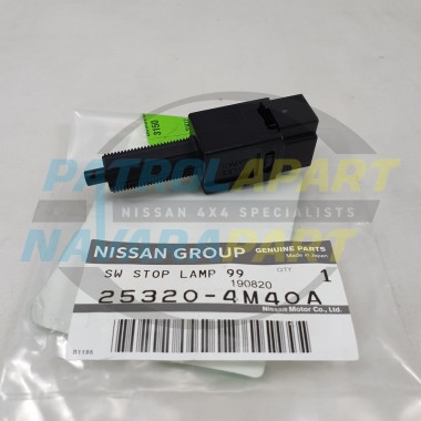 Genuine Nissan Navara D40 Manual Trans Brake Light Pedal Switch
