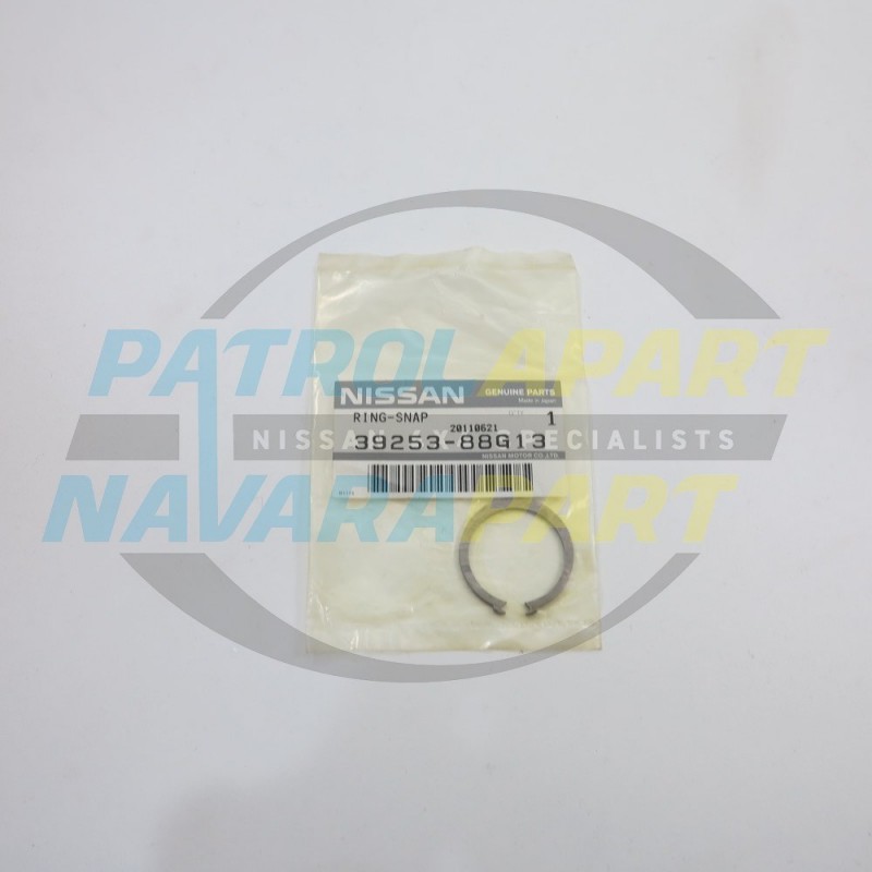 Genuine Nissan Navara D22 Front Axle Hub Snap Ring
