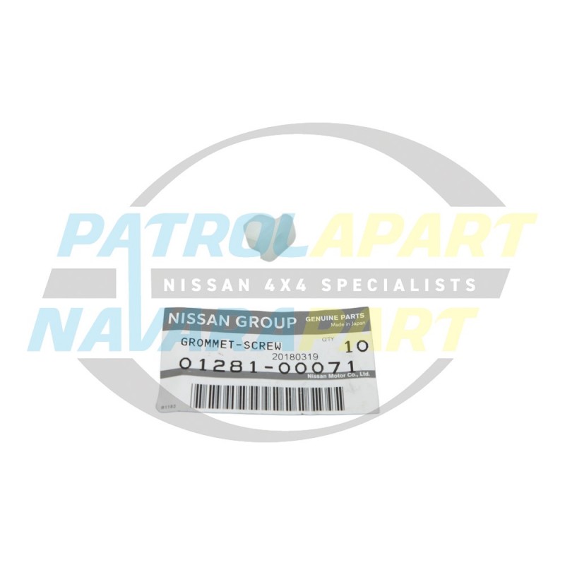 Genuine Nissan Navara D22 Dual Cab Rear Door Handle Grommet