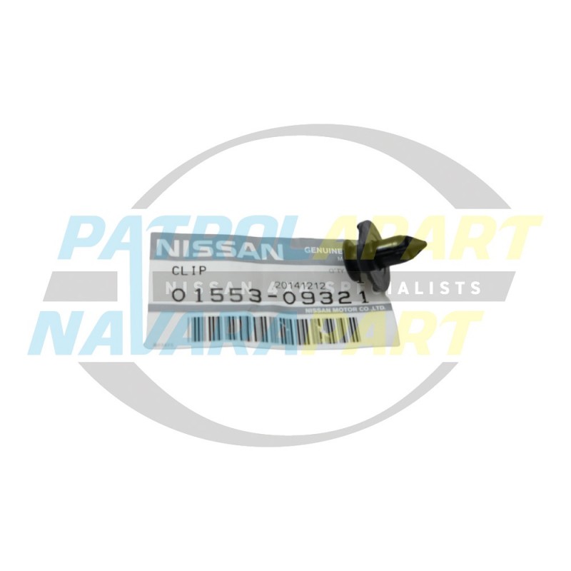 Genuine Nissan Navara D22 D40 NP300 Push in Clip