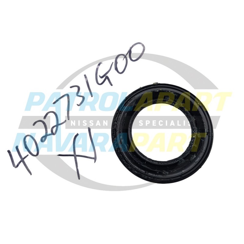 Genuine Nissan Navara D22 4WD Right Hand Front Axle Housing Seal