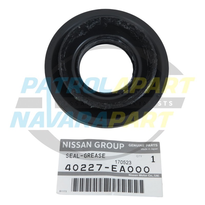 Genuine Nissan Navara D40 R51 D23 NP300 RH Front Axle Housing Seal