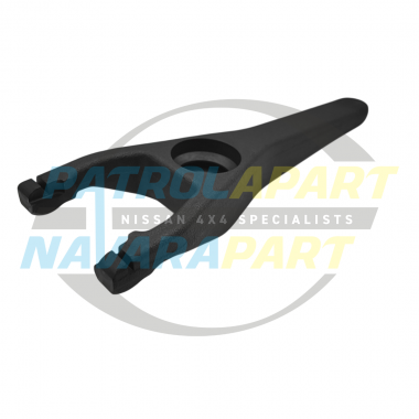 Genuine Nissan Clutch Fork -Navara D40 VSK & MNT - Pathfinder R51 YD25 To 01/2010
