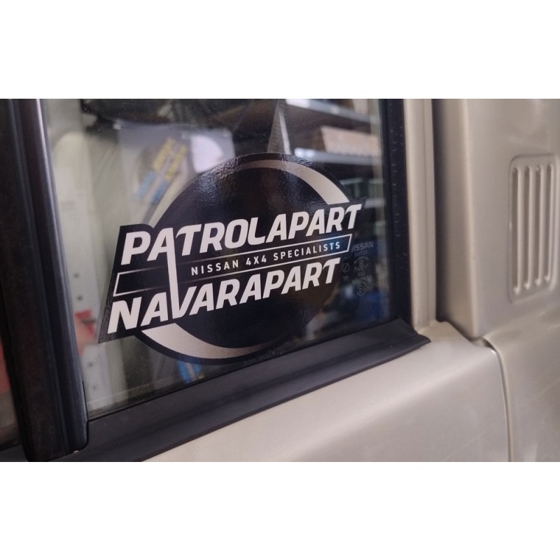 Navarapart Gloss Black Vinyl Sticker / Decal 150mm x 100mm