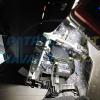 Underdash UHF & Tow-Pro Mounting Bracket - Nissan Navara D27 Mitsubishi Triton MV