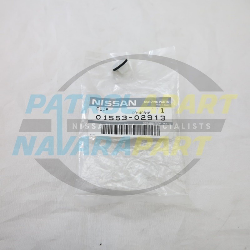 Genuine Nissan Navara D22 Flare Grommet - Small Round