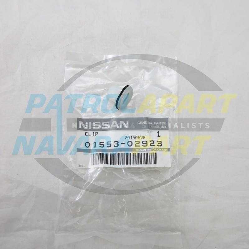 Genuine Nissan Navara D22 Flare Grommet - Oval