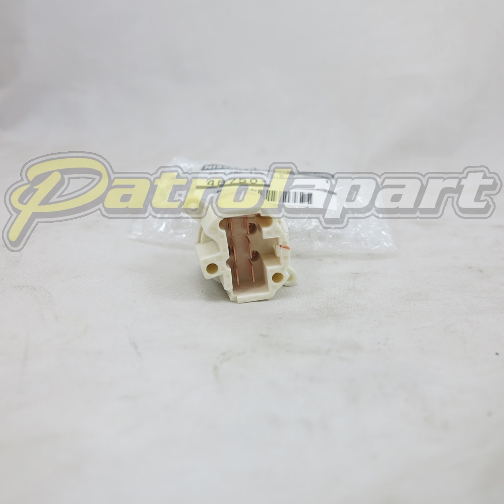 Genuine Nissan Navara D40 Thai & D23 NP300 Ignition Switch